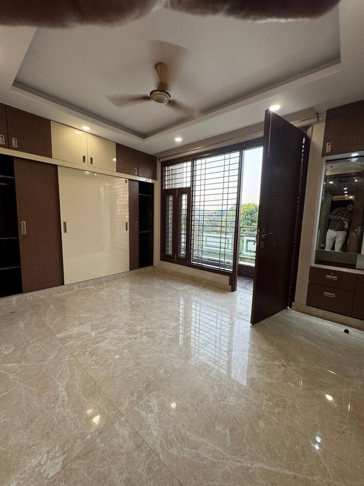 Master Bedroom, saket 3 Bedroom 1200 Sq.Ft. Builder Floor In Saket Delhi 9353919