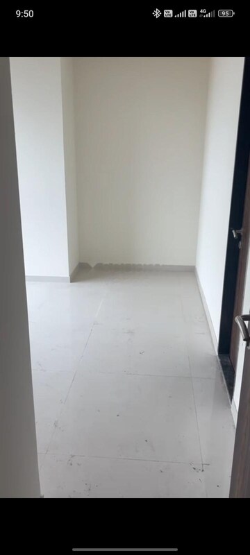 Room in 1 BHK Apartment at Runwal Eirene, Balkum Pada – for Rent