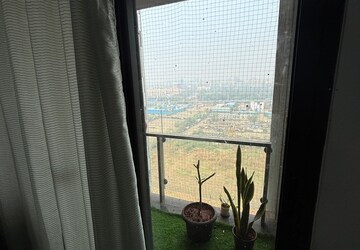 Room in 3 BHK Apartment at Lodha New Cuffe Parade, Wadala – for Sale