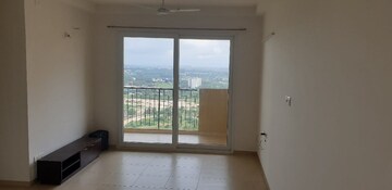 Room in 2 BHK Apartment at Bhartiya Nikoo Homes, Thanisandra Main Road – for Rent