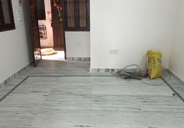 Living Room in 1 BHK Builder Floor at Vaishali Sector 4 – for Rent