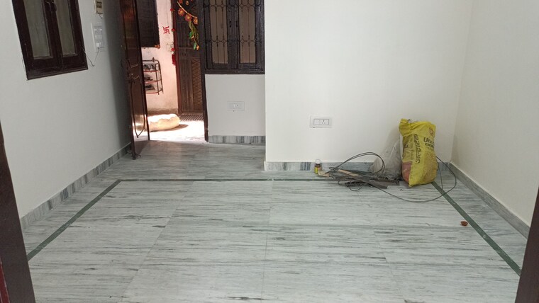 Living Room, vaishali sector 4 1 Bedroom 560 Sq.Ft. Builder Floor In Vaishali Sector 4 Ghaziabad 9353945