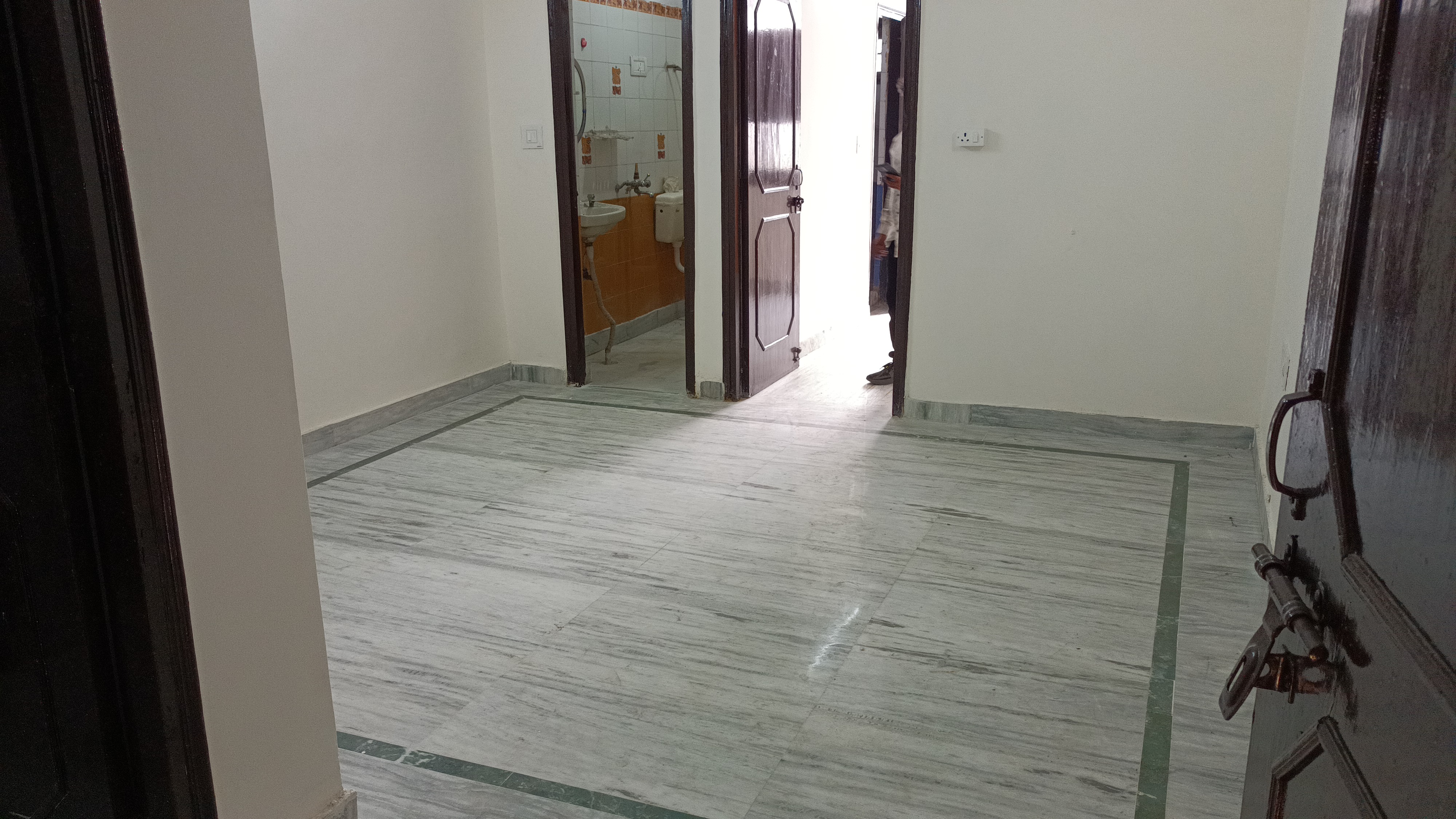 1 BHK Builder Floor For Rent in Builder Floor 