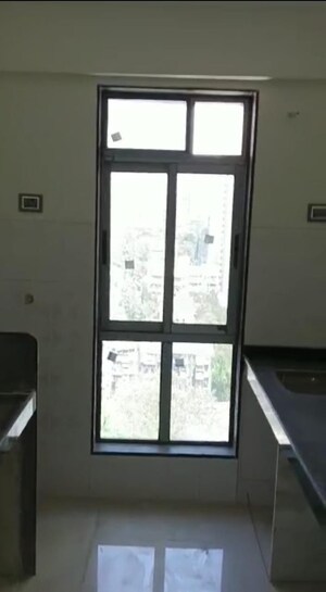 Room in 1 BHK Apartment at Chandak 34 Park Estate, Goregaon West – for Rent