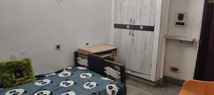 Master Bedroom in 2 BHK Apartment at Khurram Nagar – for Rent