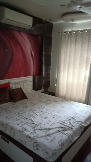 Bedroom in 2.5 BHK Apartment at Neelkanth Greens, Manpada – for Rent