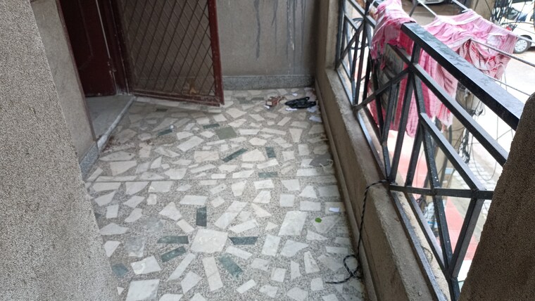 Balcony, vaishali sector 4 1 Bedroom 555 Sq.Ft. Builder Floor In Vaishali Sector 4 Ghaziabad 9354132