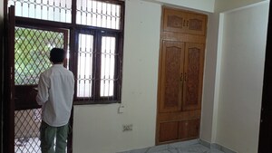  1 BHK Builder Floor at Vaishali Sector 4 – for Rent