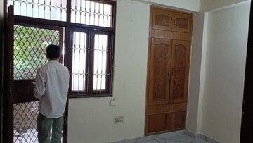  1 BHK Builder Floor at Vaishali Sector 4 – for Rent