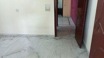 Room in 1 BHK Builder Floor at Vaishali Sector 4 – for Rent