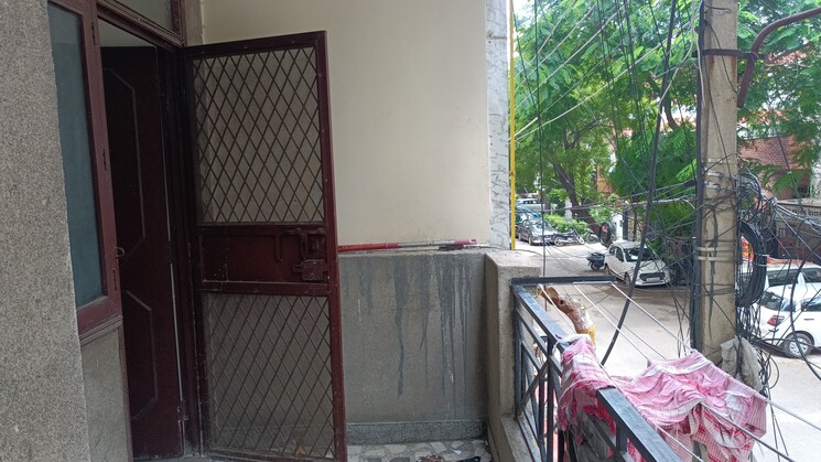 Balcony, vaishali sector 4 1 Bedroom 555 Sq.Ft. Builder Floor In Vaishali Sector 4 Ghaziabad 9354132