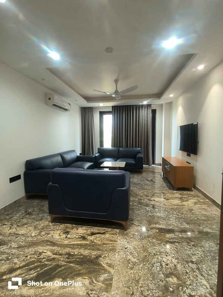 Living Room, palam-vihar-residents-association 3 Bedroom 312 Sq.Yd. Builder Floor In Palam Vihar Gurgaon 9354255