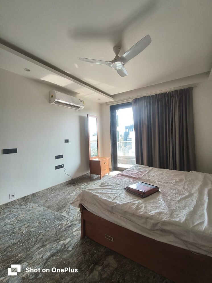 Bedroom, palam-vihar-residents-association 3 Bedroom 312 Sq.Yd. Builder Floor In Palam Vihar Gurgaon 9354255