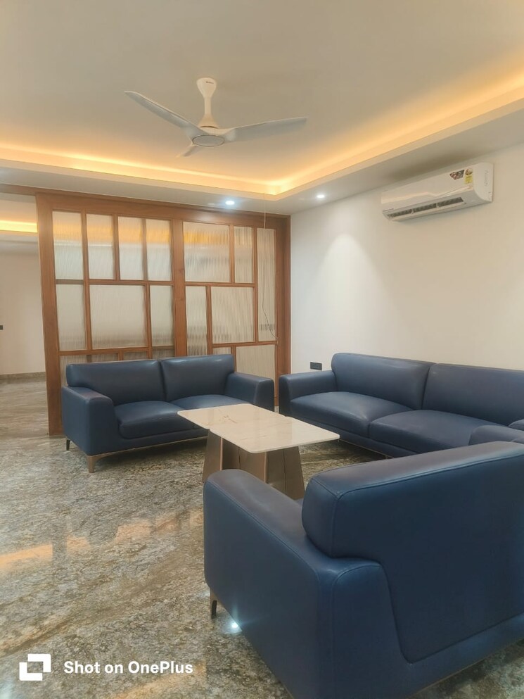 Living Room, palam-vihar-residents-association 3 Bedroom 312 Sq.Yd. Builder Floor In Palam Vihar Gurgaon 9354255