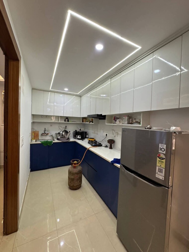 Kitchen, freedom fighters enclave 2 Bedroom 1000 Sq.Ft. Apartment In Freedom Fighters Enclave Delhi 9354295