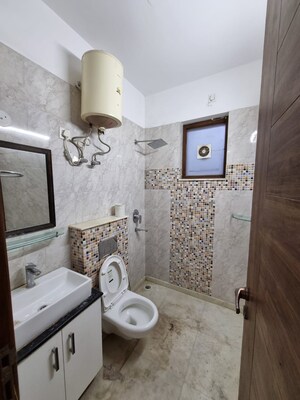 Bathroom in 3 BHK Builder Floor at M3M Atrium, Sector 57 – for Rent