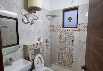 Bathroom in 3 BHK Builder Floor at M3M Atrium, Sector 57 – for Rent