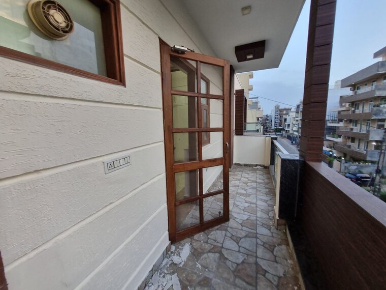 Balcony, m3m-atrium 3 Bedroom 2200 Sq.Ft. Builder Floor In Sector 57 Gurgaon 9354332