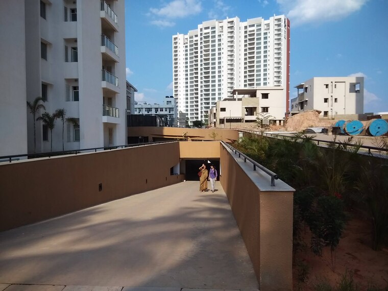 Kitchen, prestige-white-meadows-villas 4 Bedroom 6651 Sq.Ft. Apartment In Whitefield Bangalore 9354309