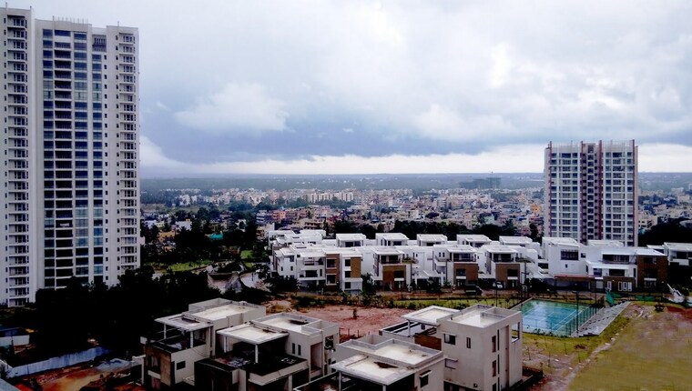 Exterior View, prestige-white-meadows-villas 4 Bedroom 6651 Sq.Ft. Apartment In Whitefield Bangalore 9354309