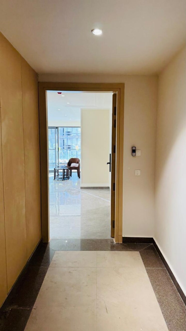 Room, sector 82 a 3.5 Bedroom 2116 Sq.Ft. Apartment In Sector 82 A Mohali 9354229