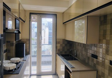 Kitchen in 3 BHK Builder Floor at M3M Atrium, Sector 57 – for Rent