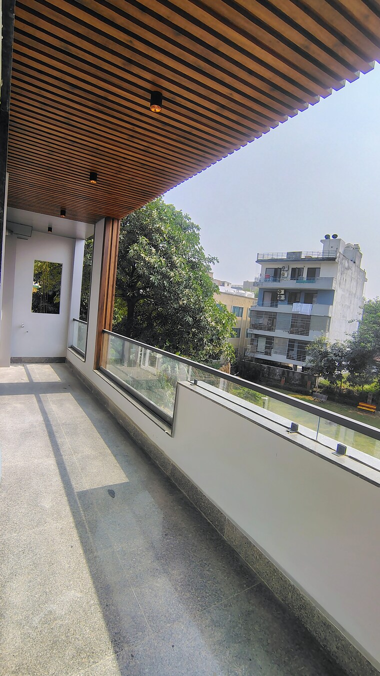 Balcony, m3m-atrium 3 Bedroom 2000 Sq.Ft. Builder Floor In Sector 57 Gurgaon 9354395