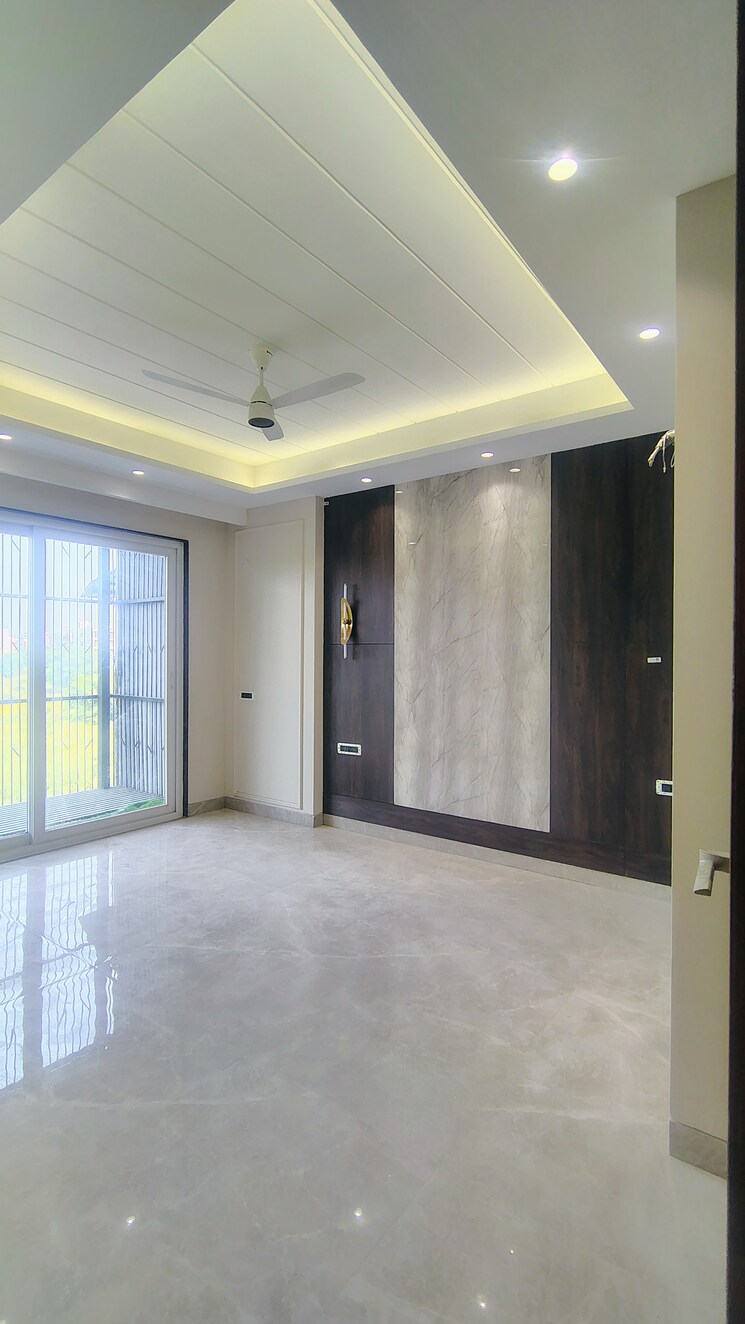 Room, m3m-atrium 3 Bedroom 2000 Sq.Ft. Builder Floor In Sector 57 Gurgaon 9354395