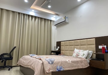 2 BHK Apartment For Rent in International Airport Road