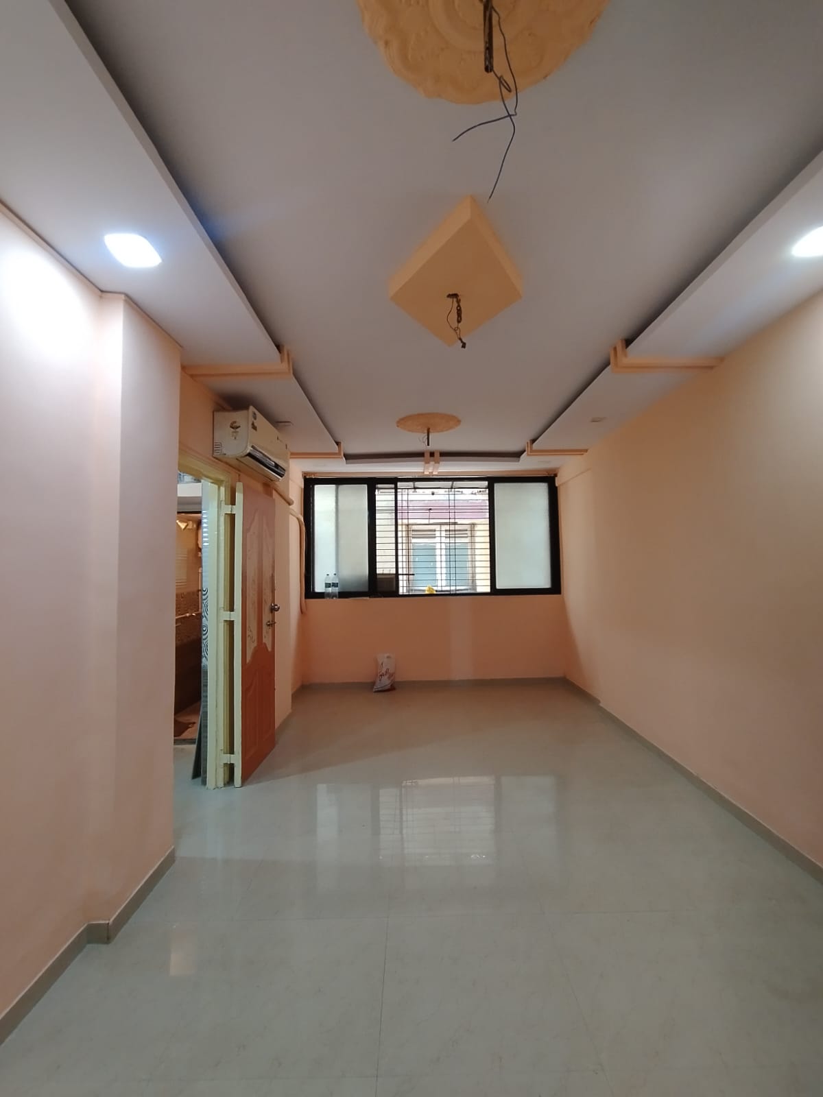 1 BHK + Study Room Apartment For Sale in Thane West