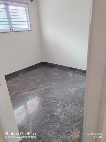 Room in 3 BHK Independent House at Hrbr Layout – for Rent