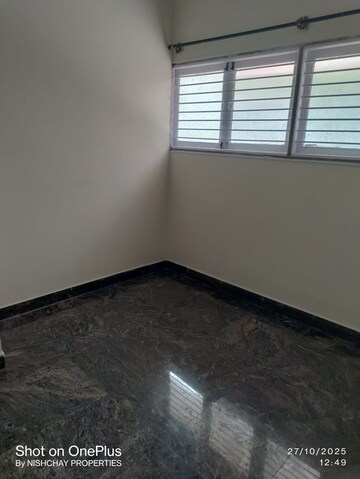 Room in 3 BHK Independent House at Hrbr Layout – for Rent