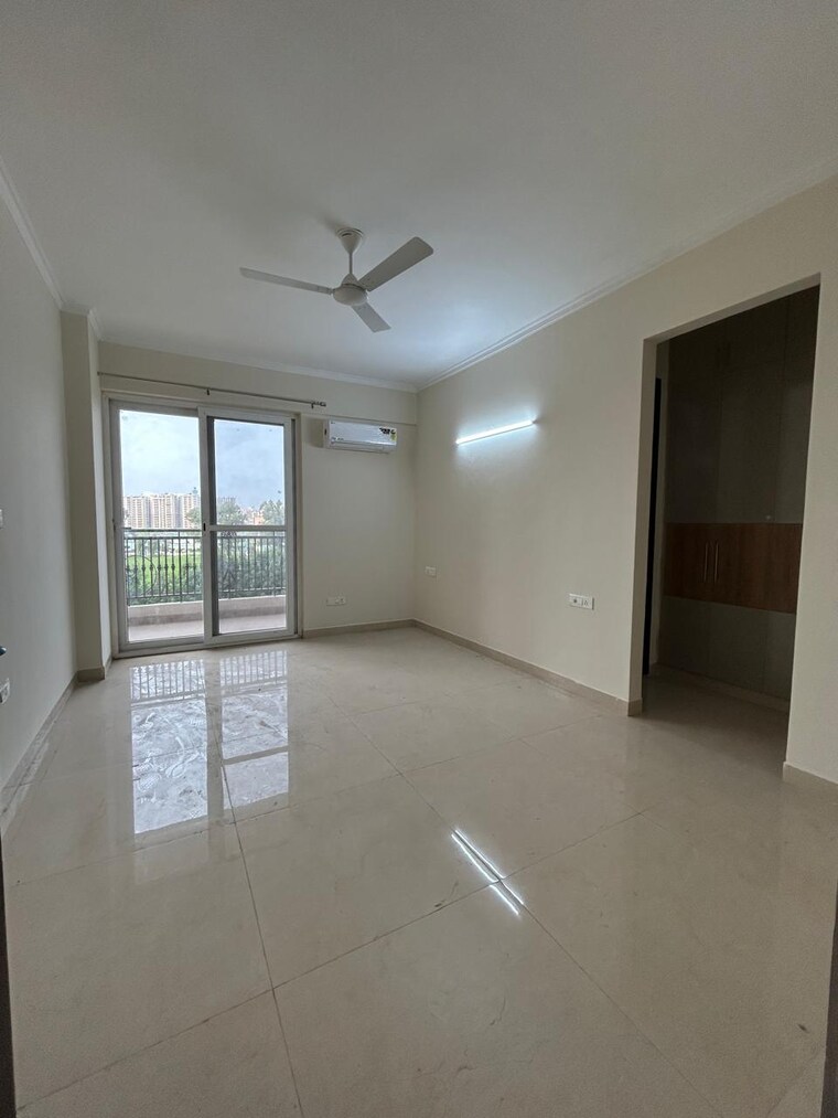 Room, affinity-greens 4 Bedroom 1900 Sq.Ft. Apartment In International Airport Road Zirakpur 9354534