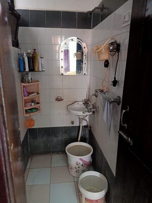 Bathroom in 2 BHK Apartment at Milton Tower, Vip Road – for Rent