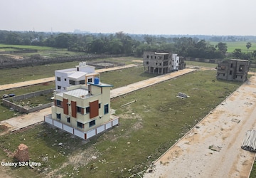 Plot – Exterior View View at New Town - for Sale