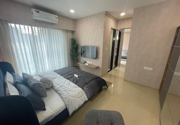 Living Room in 2 BHK Builder Floor at Byculla House, Byculla – for Sale