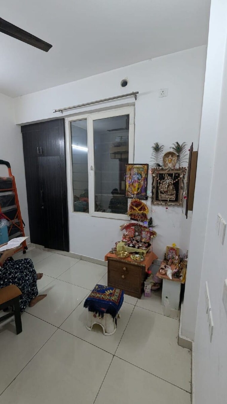 Living Room, nirala-estate-ii 3 Bedroom 1270 Sq.Ft. Apartment In Tech Zone 4 Greater Noida Greater Noida 9354626