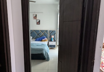 Bathroom in 3 BHK Apartment at Nirala Estate II, Tech Zone 4 Greater Noida – for Rent