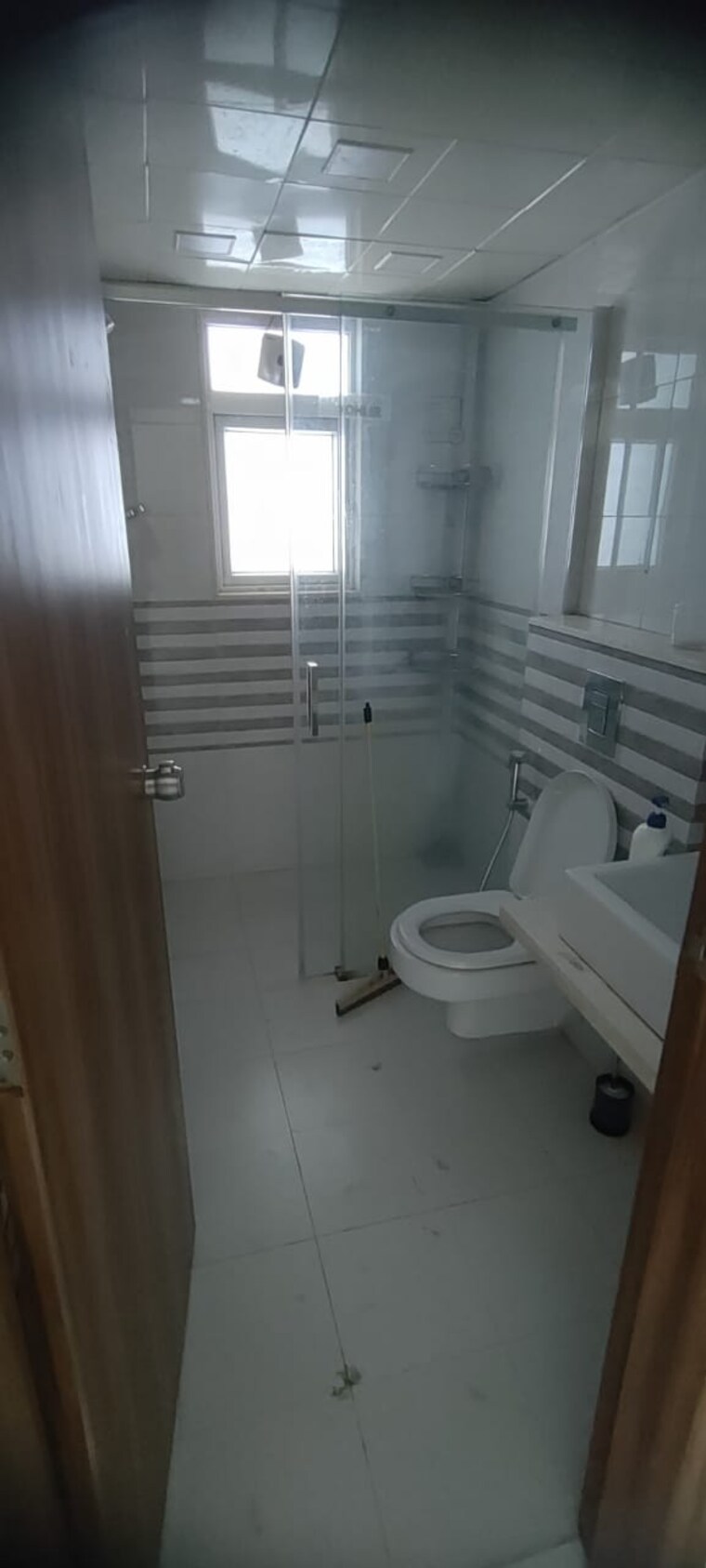 Bathroom, nahar-f-residences 3 Bedroom 1223 Sq.Ft. Apartment In Balewadi Pune 9354633