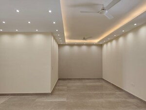 3 BHK Builder Floor For Rent in DLF Regency Park II, Sector 27