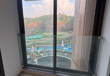 Room in 3 BHK Apartment at Kanakia Silicon Valley, Powai – for Rent