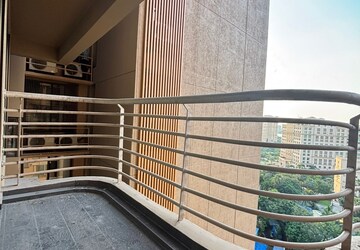 Staircase in 3 BHK Apartment at Kanakia Silicon Valley, Powai – for Rent