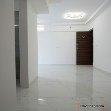 Room in 3 BHK Apartment at Tharwani Vedant Palacia, Khadakpada – for Sale