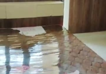 Staircase in 3 BHK Builder Floor at Kelambakkam – for Sale