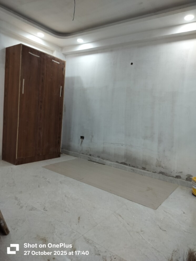 Room, pratap-vihar-gda-flats 3 Bedroom 1050 Sq.Ft. Builder Floor In Pratap Vihar Ghaziabad 9354845
