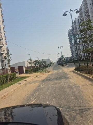  Plot For Sale in BPTP Amstoria, Sector 102