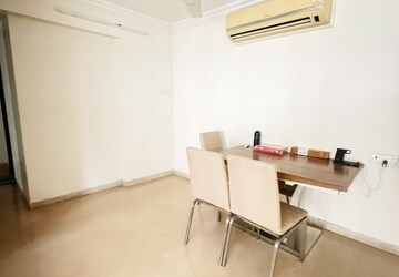 Team Area in 3 BHK Apartment at Lake Primrose, Powai – for Rent