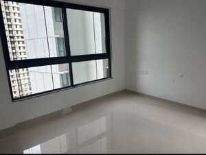 Room in 2 BHK Apartment at Kalpataru Immensa, Kolshet Road – for Rent