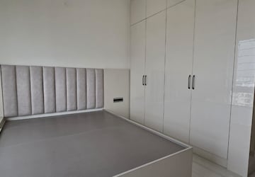 Room in 3 BHK Apartment at Epitome Elan, Jp Nagar Phase 8 – for Rent