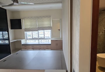 Room in 3 BHK Apartment at Epitome Elan, Jp Nagar Phase 8 – for Rent